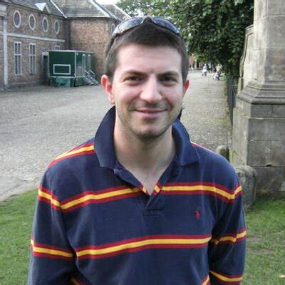 Peter Della Penna (@peterdellapenna) .